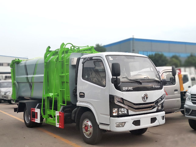 東風小多利卡國六側掛桶垃圾車