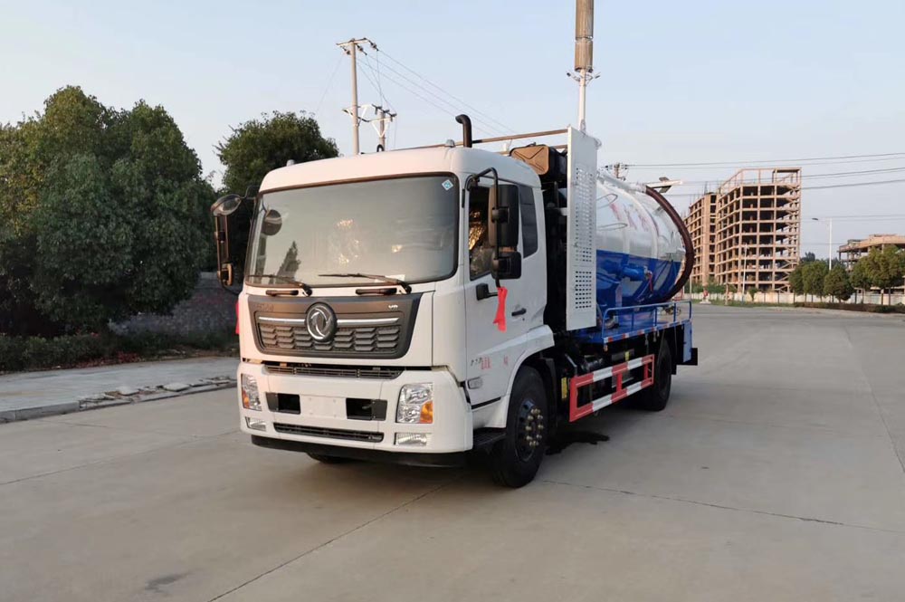 東風天錦國六清洗吸污車帶副發動機