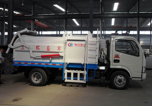 東風銳鈴側裝壓縮式<a data-cke-saved-href=http://www.dfxqc.com/lajiche/ href=http://www.dfxqc.com/lajiche/ target=_blank class=infotextkey><a href=http://m.jinchen-sh.com/ljc target=_blank class=infotextkey>垃圾車</a></a>