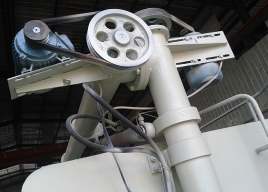 飼料運輸車細(xì)節(jié)特寫