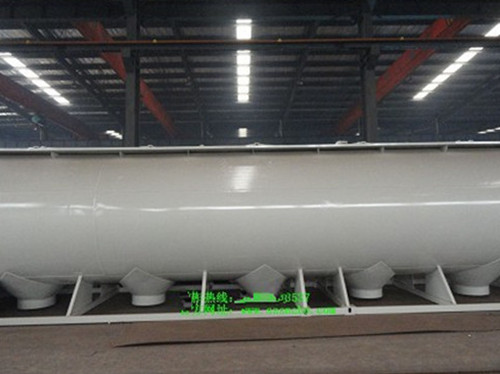 散裝<a href=http://m.jinchen-sh.com/siliaoche/ target=_blank class=infotextkey>飼料車</a>廠家-獨立作業式散裝飼料罐