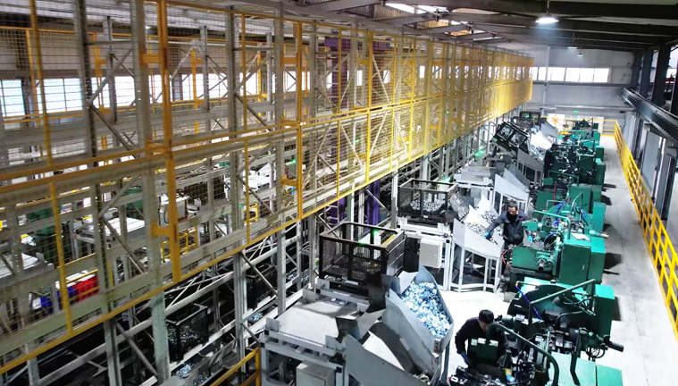 儲存、交轉、上料一體化線邊倉